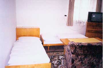 Słowacja Byt Zaważna Poruba / Závažná Poruba, Zewnątrz